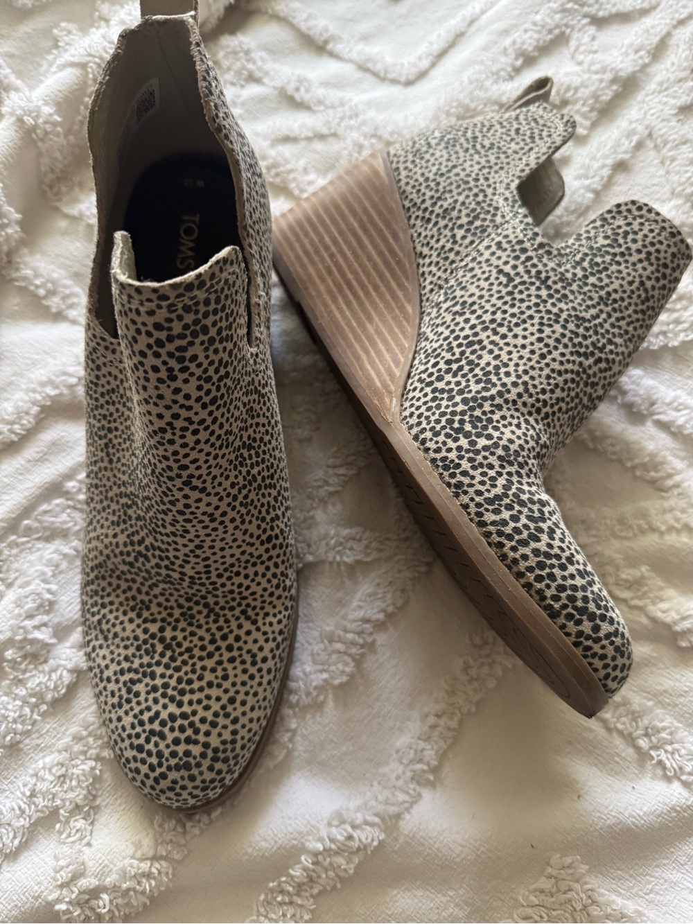TOMS Women's Dotted Suede Ankle Booties in Beige and Black